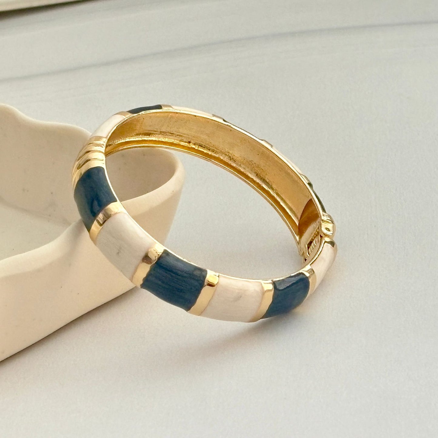 Women Thick Block Enamel Kada Bracelet - Nimé By Shop Trendys