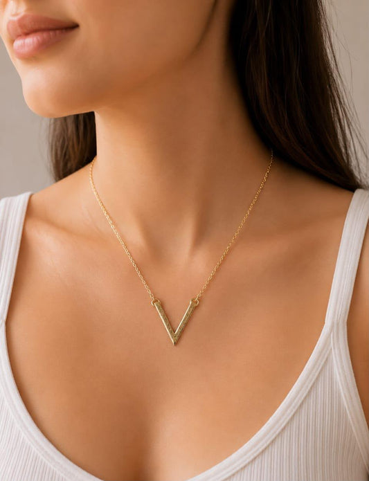 Elegant V Women Dainty Necklace - Nimé By Shop Trendys