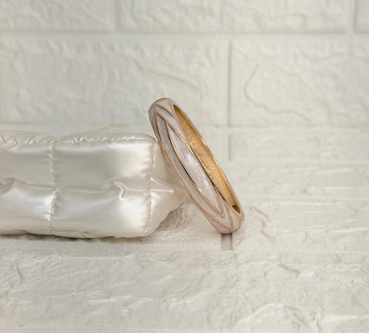 Aarvi Oval Enamel Kada - Pearl Ivory