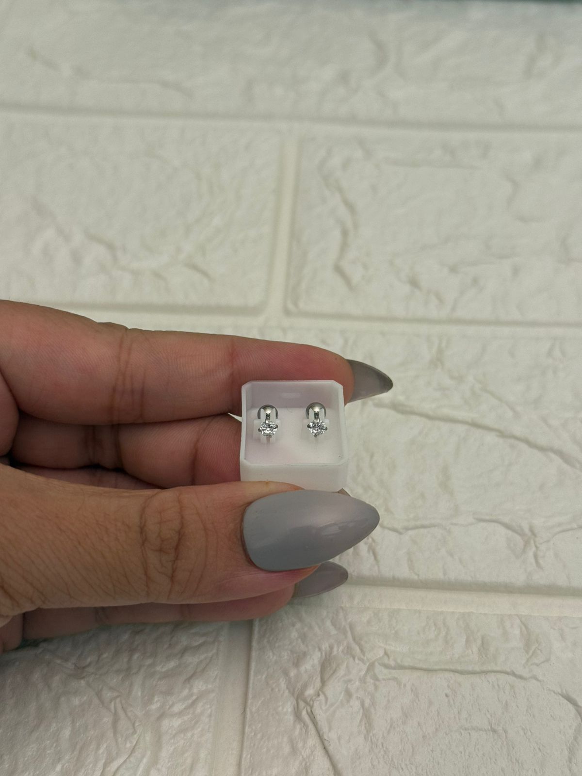 Anti Tarnish Solitaire Ball Back Studs - Silver Small