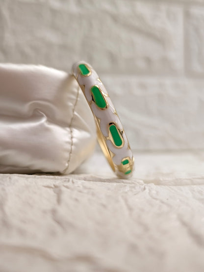 Aurelia Link Enamel Kada - Ivory Green