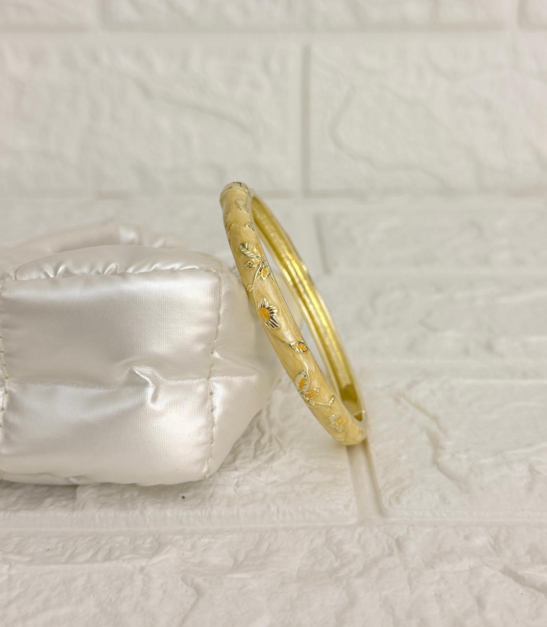 Botanical Enamel Kada - Champagne Gold