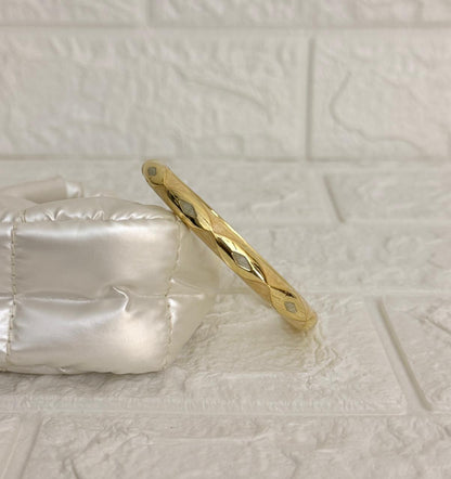 Diamond Weave Enamel Kada - Gold Ivory