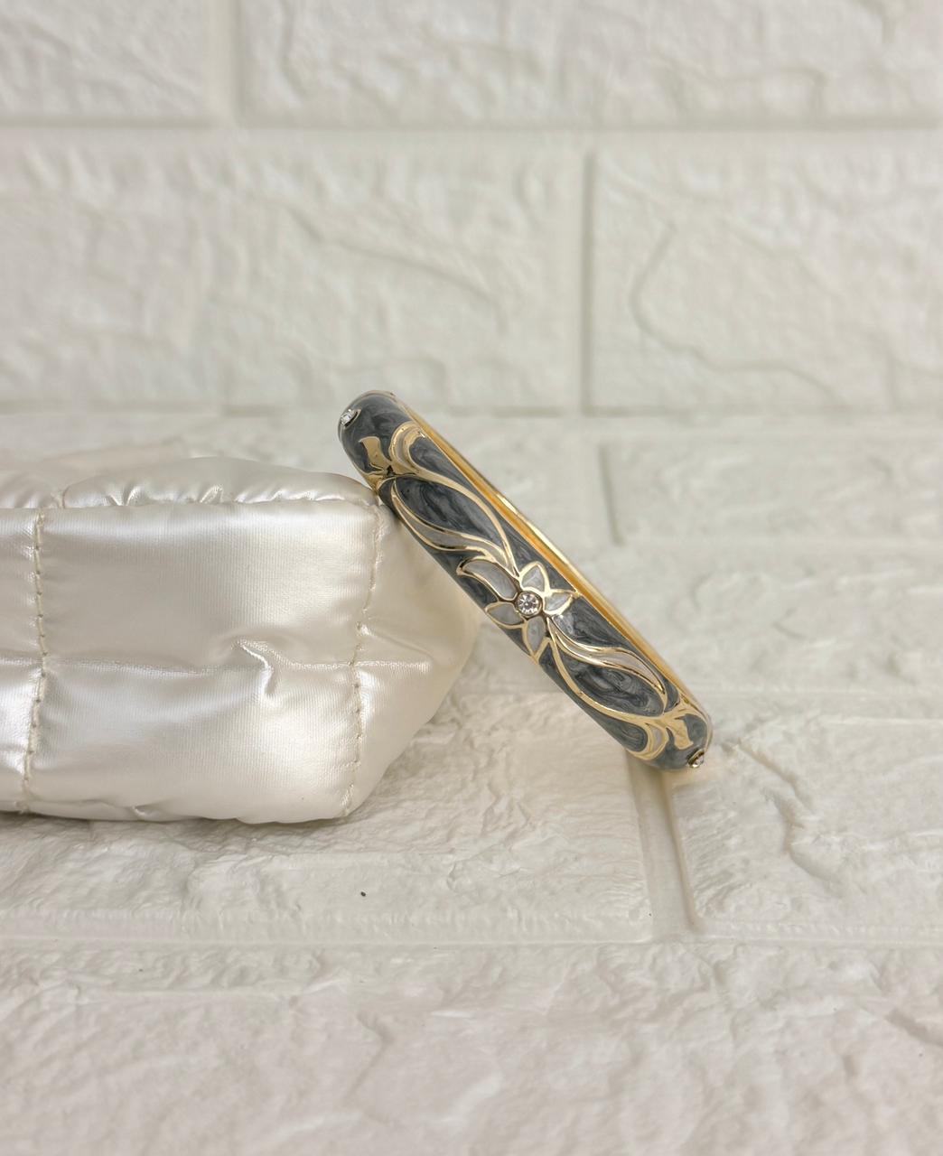 Floral Enamel Kada - Smoky Grey