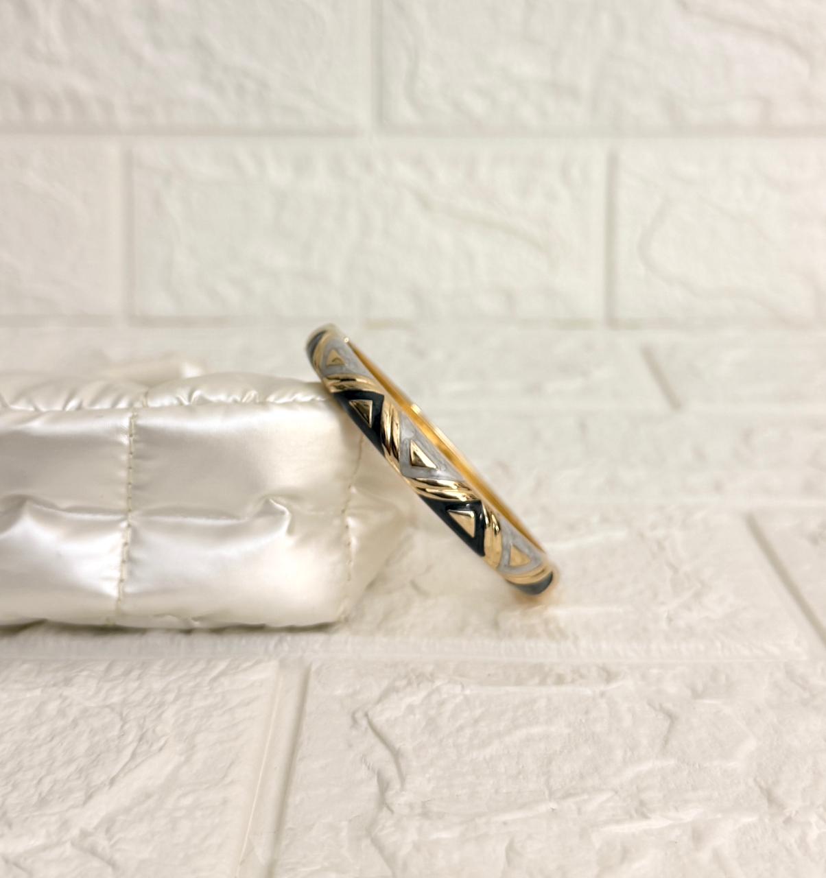 Geometric Enamel Kada - Black Grey Ivory