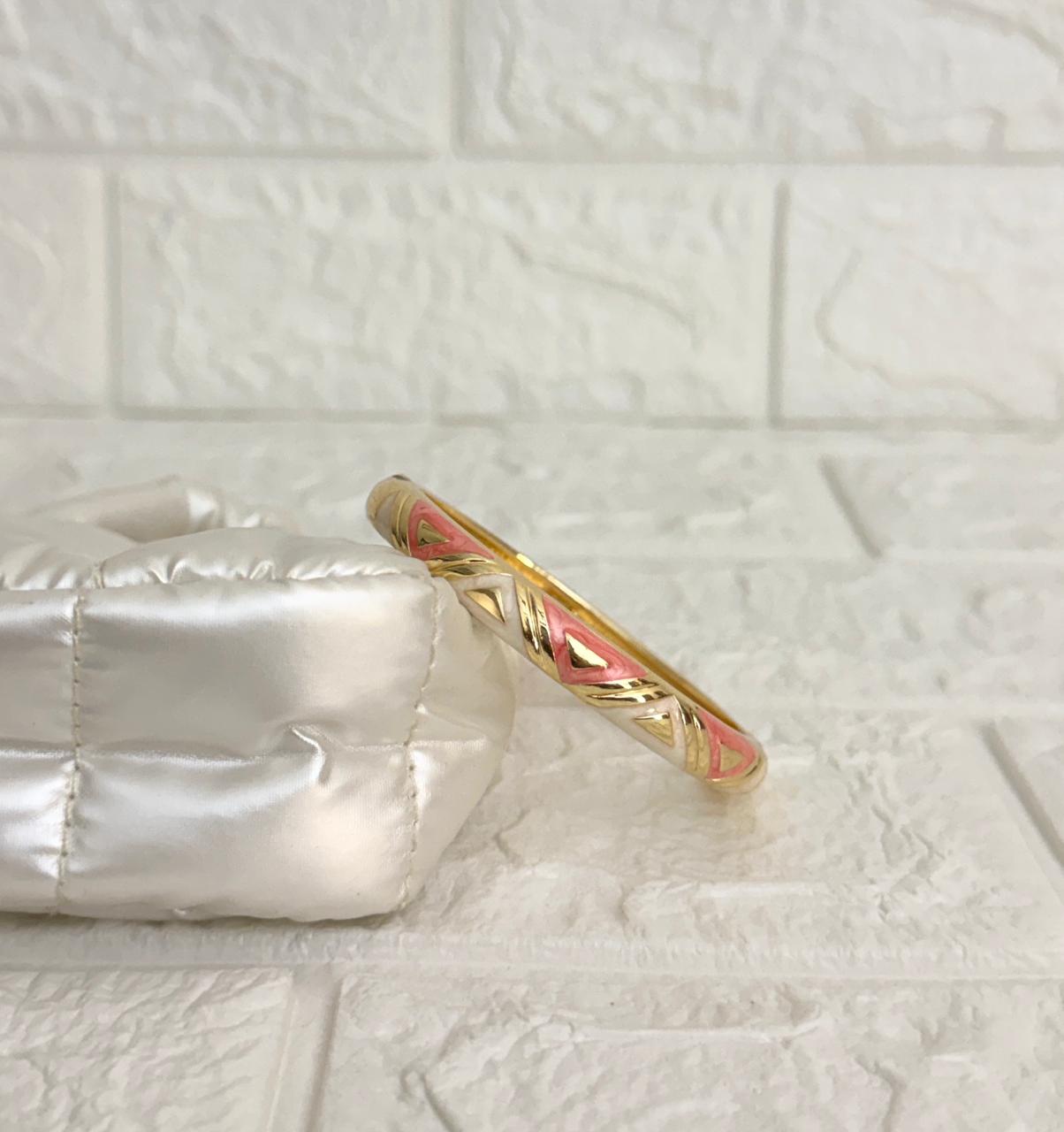 Geometric Enamel Kada - Coral Ivory