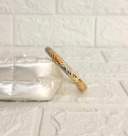 Geometric Enamel Kada - Peach Grey Ivory