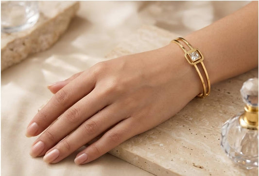 Gold-colour bracelet with square clear stone detail
