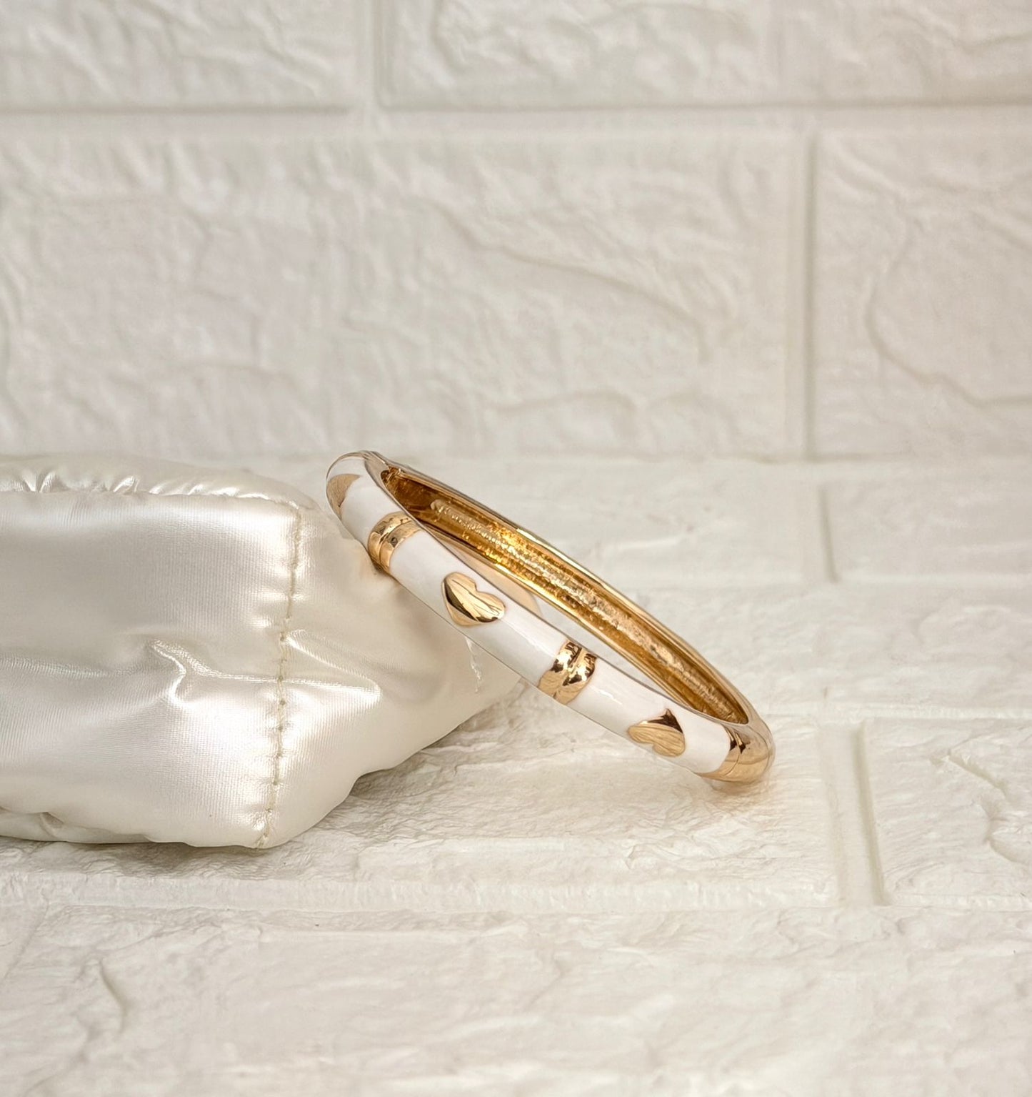 Heart Accent Enamel Kada - Classic White