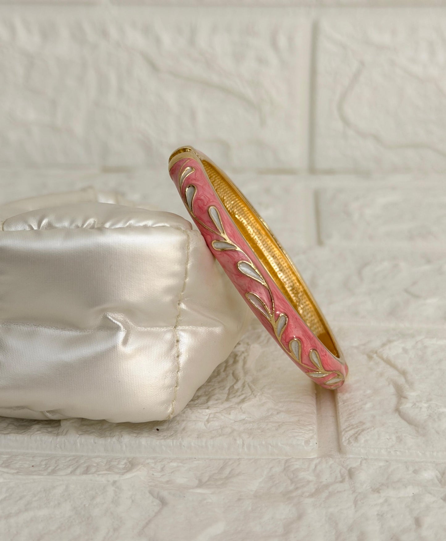 Leaf Vine Enamel Kada - Pink Ivory