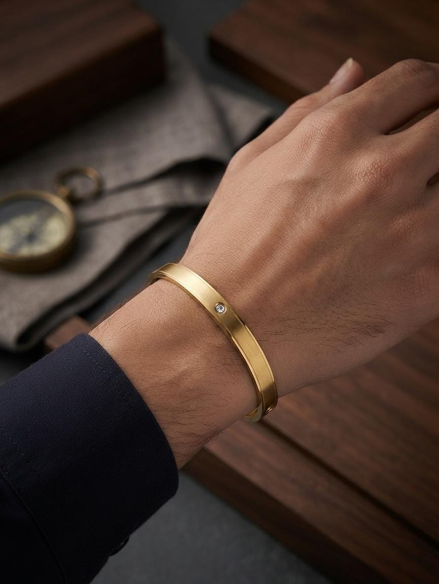 Men's gold-colour kada bracelet with clear stone