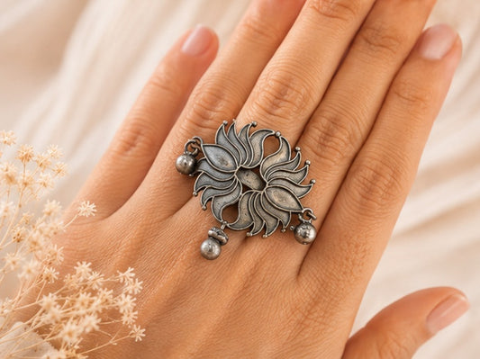 Women’s Oxidized Floral Drop anti-tarnish ring