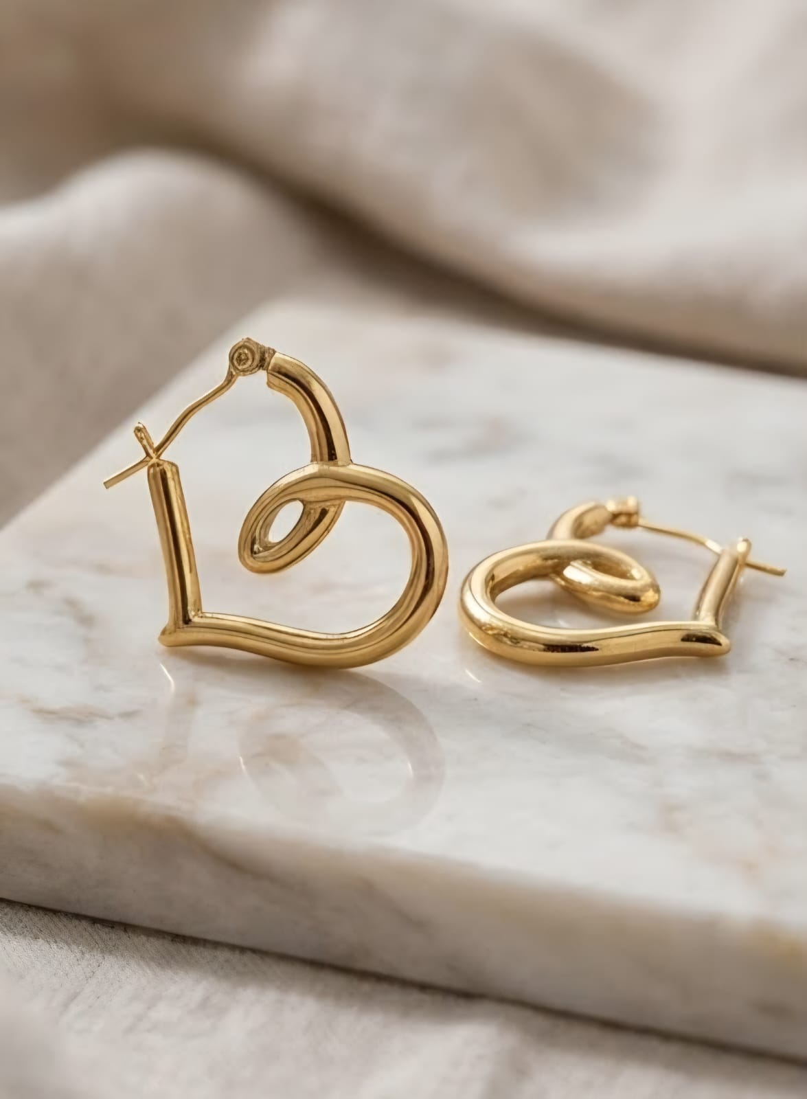 Women’s Spiral Heart anti-tarnish hoops