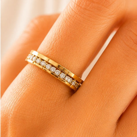 Women’s Double Row Crystal Band anti-tarnish ring
