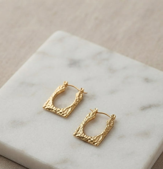 Women’s Hammered Square anti-tarnish hoops