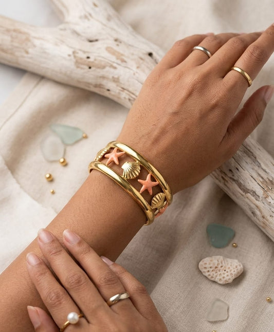 Women's gold-colour sea charm cuff bracelet with pink starfish