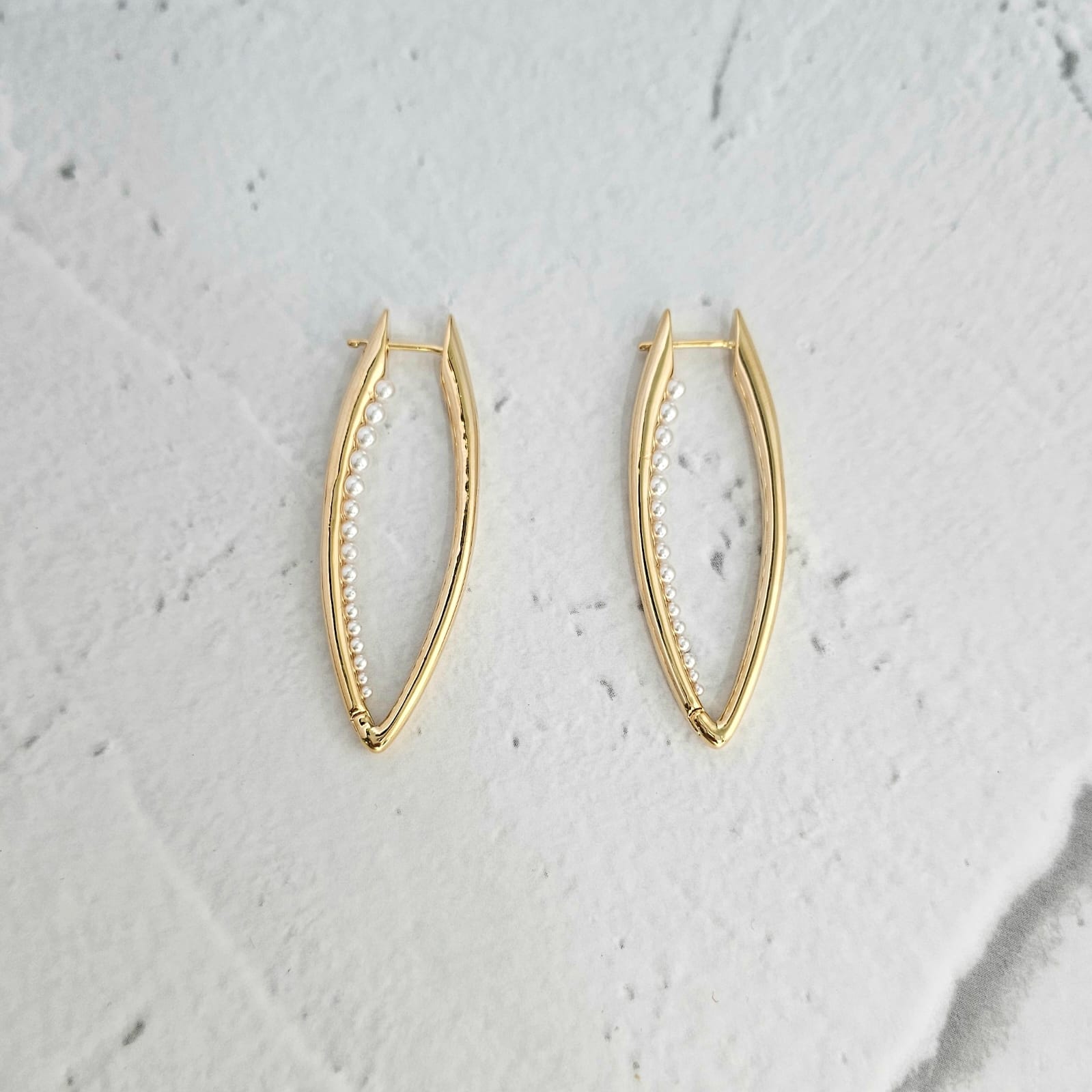 HEART HOOPS EARRINGS | Double 18K Gold Plated – Unique Brazilian Jewelry